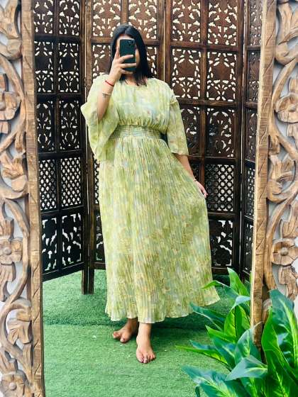 Frill dress