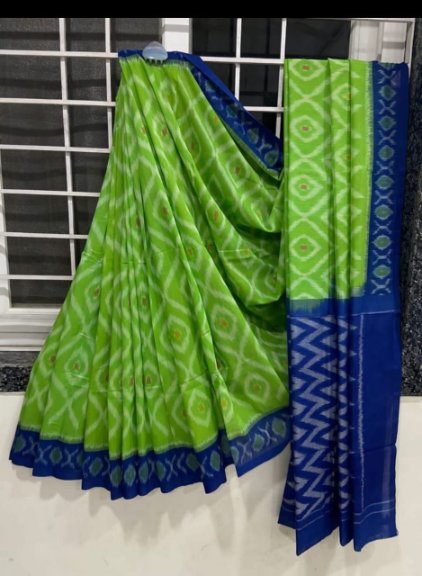 Plain Linen Digital Print Saree with Linen Blouse